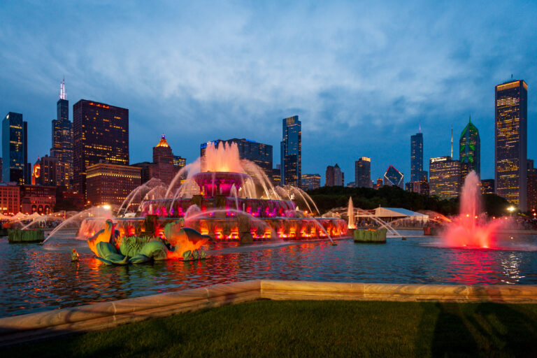 Buckingham Fountain at sunset in Grant Park; July 2018.